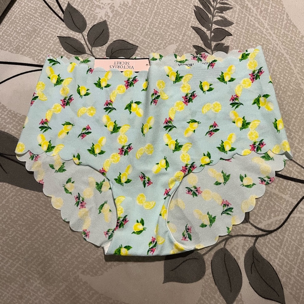 Victoria’s Secret Hiphugger/Hipster Panty